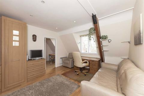 Collingham Gardens, London SW5