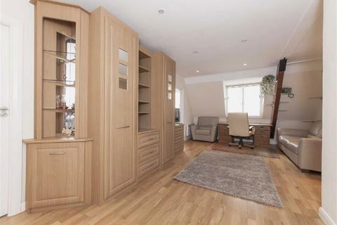 1 bedroom flat to rent, Collingham Gardens, London SW5