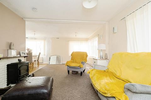 undefined, Sunset Drive, Havering-Atte-Bower, Romford, RM4