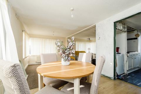 undefined, Sunset Drive, Havering-Atte-Bower, Romford, RM4