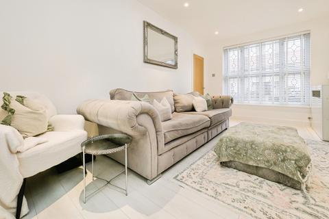 4 bedroom end of terrace house for sale, Fullers Close, Romford, RM5
