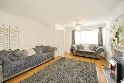 3 bedroom terraced house for sale, Charlotte Gardens, Romford, RM5
