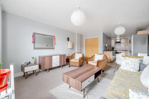 2 bedroom flat for sale, Weevil Lane, Hampshire PO12