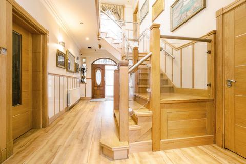 6 bedroom detached house for sale, Stratton Drive, Barking, IG11