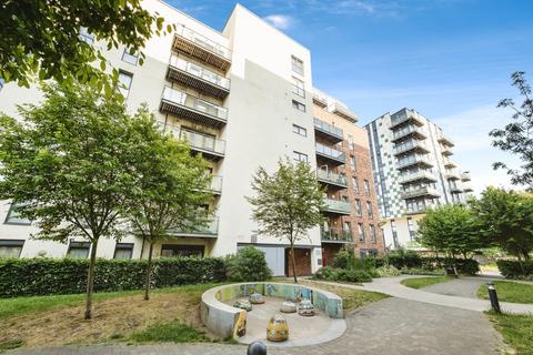 Honour Gardens, DAGENHAM, Essex, RM8