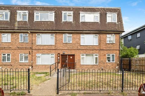 Norton Road, Dagenham, RM10