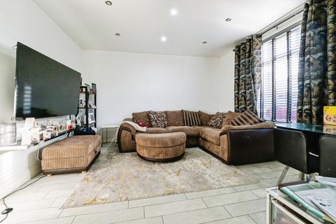 2 bedroom terraced house for sale, Ivyhouse Road, Dagenham, Essex, RM9
