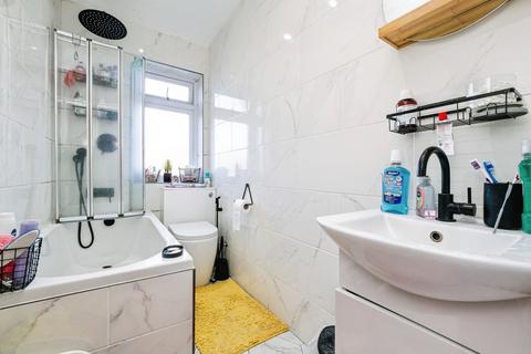 2 bedroom terraced house for sale, Ivyhouse Road, Dagenham, Essex, RM9