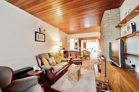 3 bedroom terraced house for sale, Stevenage Road, East Ham, London, E6