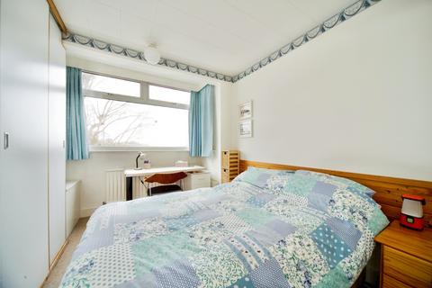 3 bedroom terraced house for sale, Stevenage Road, East Ham, London, E6