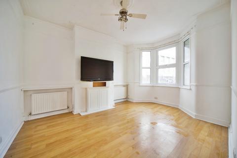 3 bedroom end of terrace house for sale, Rectory Road, Manor Park, London, E12