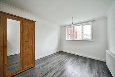 1 bedroom flat for sale, Landseer Avenue, Manor Park, London, E12