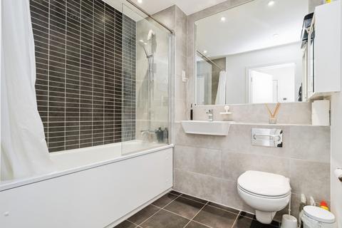 2 bedroom flat for sale, Albion Way, Upton Park, London, E6
