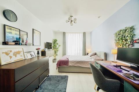 2 bedroom flat for sale, Mahindra Way, Beckton, London, E6