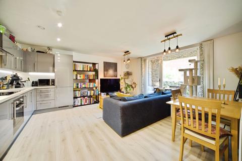 2 bedroom flat for sale, Mahindra Way, Beckton, London, E6