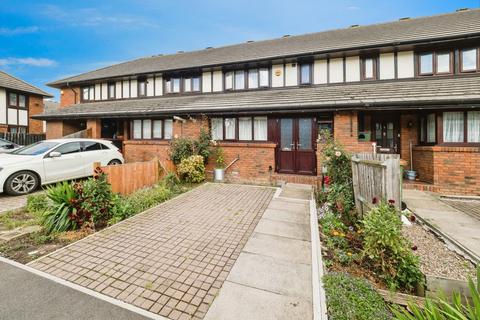 Alison Close, Beckton, London, E6