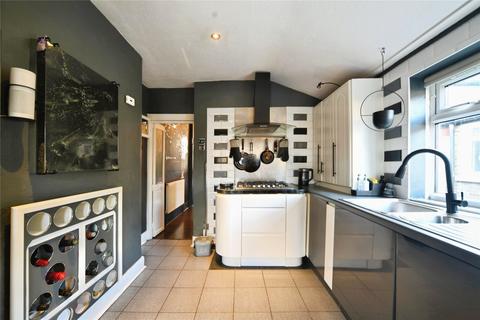 1 bedroom maisonette for sale, Kensington Avenue, Manor Park, London, E12