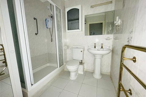 2 bedroom flat for sale, Woodlands Road, Lytham St. Annes, Lancashire, FY8