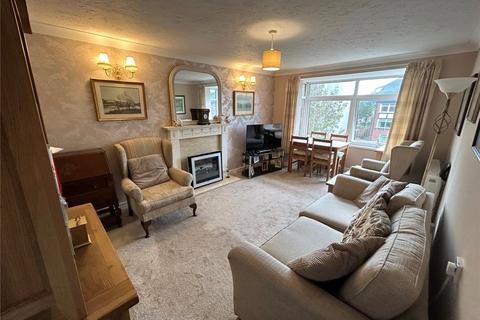 1 bedroom flat for sale, Sandhurst Avenue, Lytham St. Annes, Lancashire, FY8