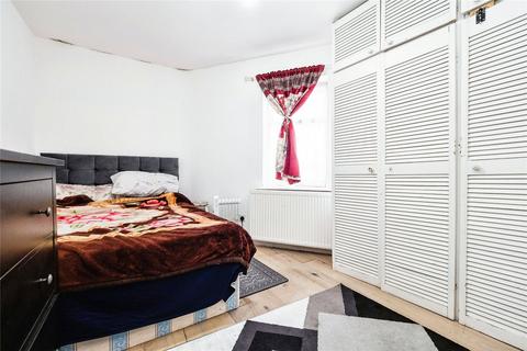 1 bedroom flat for sale, Seventh Avenue, Manor Park, London, E12