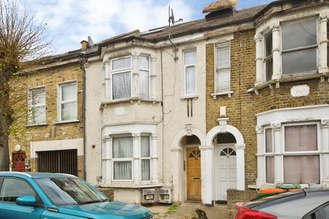 1 bedroom flat for sale, Seventh Avenue, Manor Park, London, E12