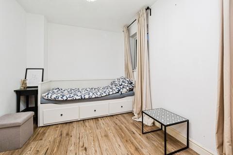 undefined, Pembroke Road, Beckton, London, E6