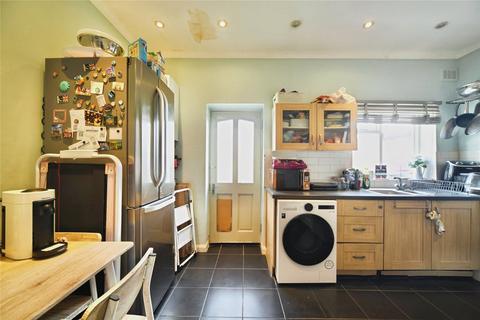 undefined, Dersingham Avenue, Manor Park, London, E12