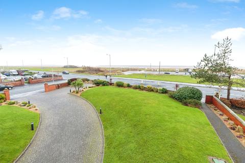 2 bedroom flat for sale, South Promenade, LYTHAM ST. ANNES, Lancashire, FY8