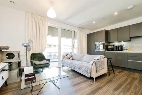 3 bedroom flat for sale, Shipbuilding Way, Upton Park, London, E13