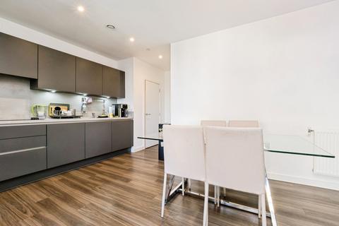 3 bedroom flat for sale, Shipbuilding Way, Upton Park, London, E13