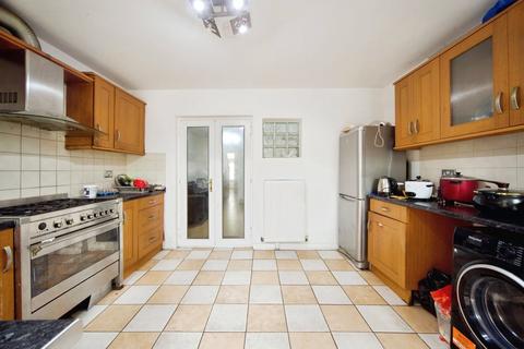 3 bedroom terraced house for sale, Ruskin Avenue, Manor Park, London, E12
