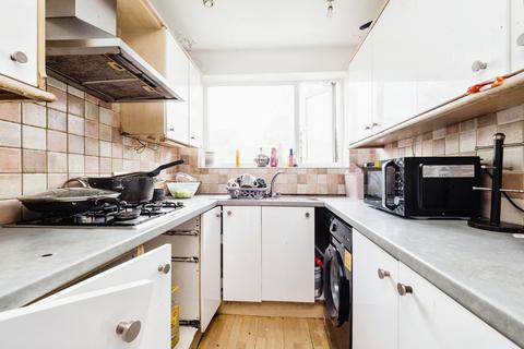 3 bedroom terraced house for sale, Ford Lane, South Hornchurch, RM13