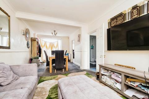 3 bedroom terraced house for sale, Ford Lane, South Hornchurch, RM13
