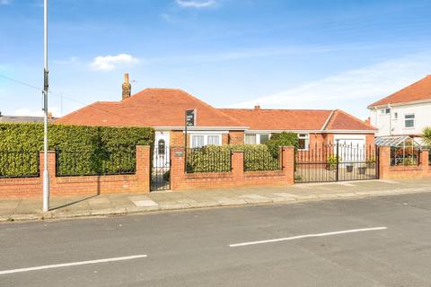 2 bedroom detached house for sale, Lawrence Avenue, LYTHAM ST. ANNES, Lancashire, FY8