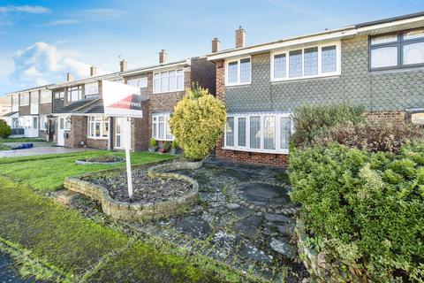 Dove Walk, Hornchurch, RM12