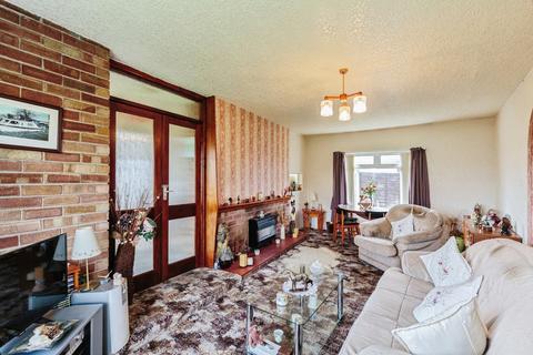 2 bedroom bungalow for sale, Shepherd Road, Lytham St. Annes, Lancashire, FY8