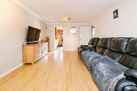 undefined, Leathart Close, HORNCHURCH, Essex, RM12