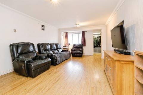 undefined, Leathart Close, HORNCHURCH, Essex, RM12