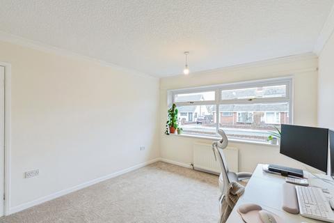 3 bedroom bungalow for sale, Kilgrimol Gardens, Lytham St. Annes, Lancashire, FY8