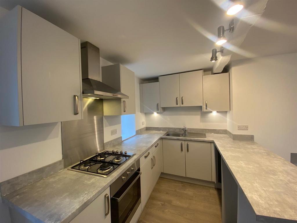 KITCHEN 1.jpg