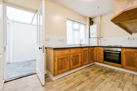 undefined, Farm Road, Rainham, RM13
