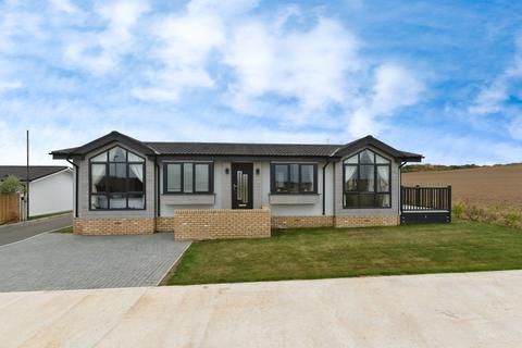 Waltons Hall Road, Stanford-le-Hope, Essex, SS17