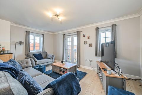 2 bedroom flat for sale, Griffin Close, Ashford TN23