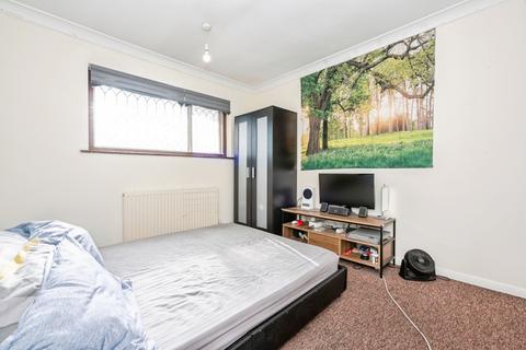 undefined, Russell Road, Tilbury, Essex, RM18
