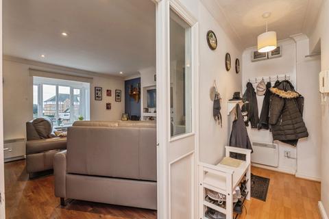 2 bedroom flat for sale, Chalk Court, Jetty Walk, Grays, Essex, RM17