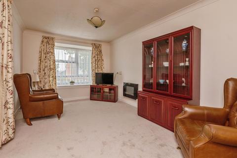 1 bedroom flat for sale, Palmers Drive, Grays, Essex, RM17