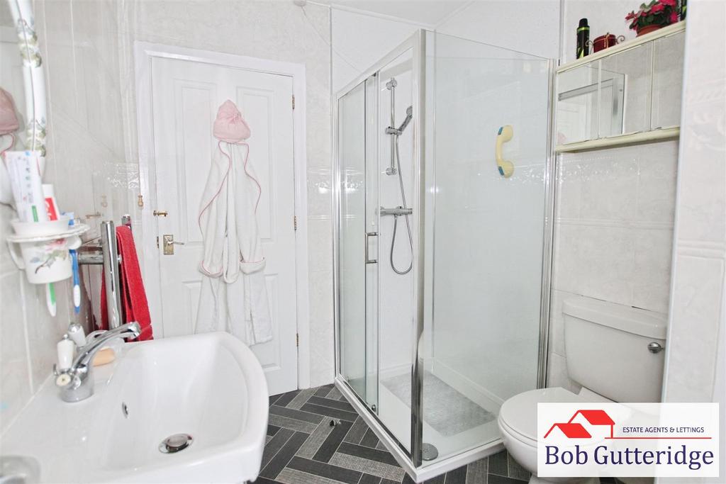 First floor shower room