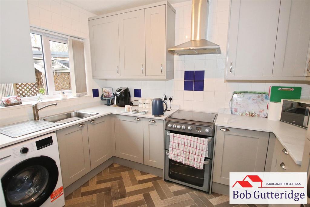 Fitted kitchen