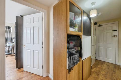 1 bedroom flat for sale, Dock Road, Tilbury, Essex, RM18