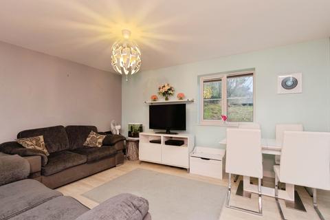 undefined, Treetops Close, Grays, Essex, RM17